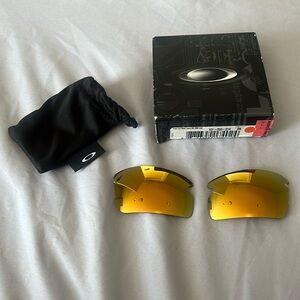 Oakley replacement sunglasses lenses. Golden color. Brand new
